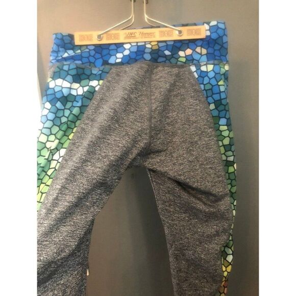 Lularoe size xs jade gray stained glass capri pants leggings - Picture 3 of 6